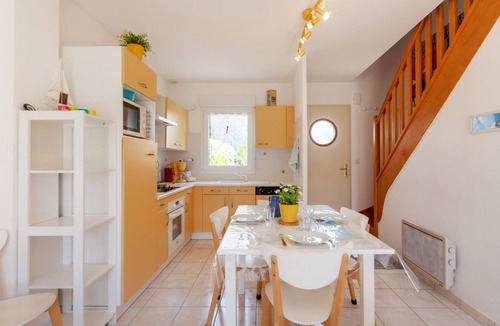 Hauteville-sur-Mer House | Vacation home Oscar by Interhome