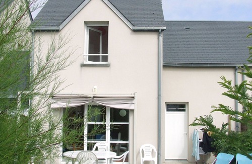 Hauteville-sur-Mer House | Vacation home Oscar by Interhome