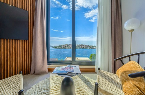 Podglavica House | Vacation home Allina by Interhome