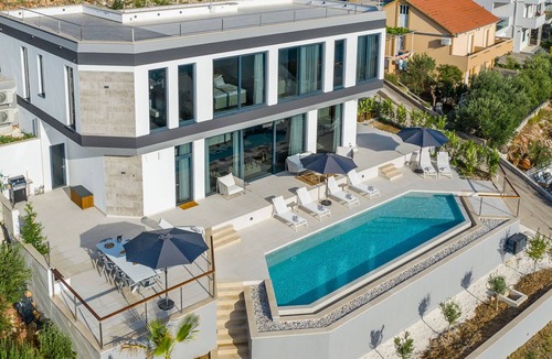 Podglavica House | Vacation home Allina by Interhome