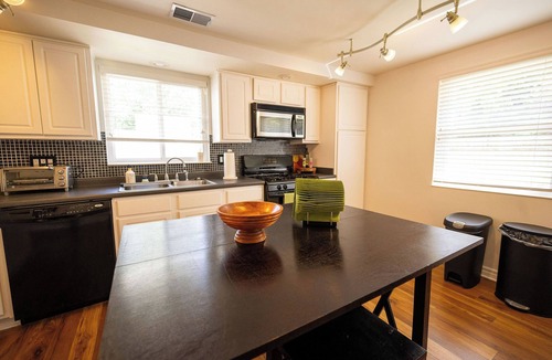 Near Northwest House | Vacation home, < 1 mile to University of Notre Dame, walk, bike or drive!