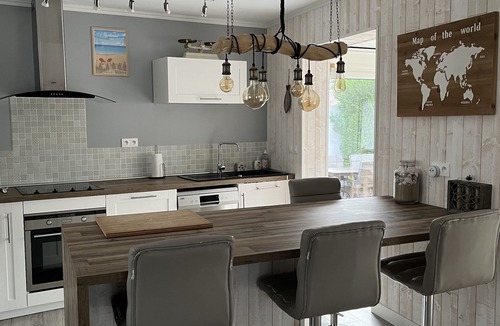 Merlimont House | Vacation home 3 kms from the beach