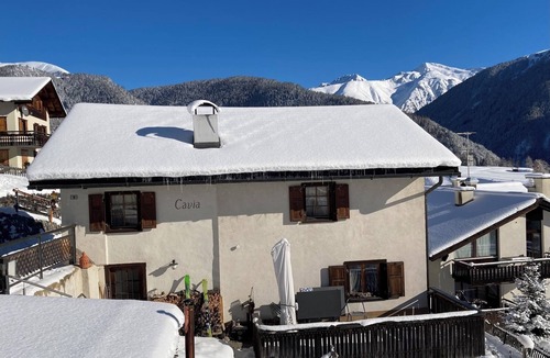 Wiesen Ski Chalet | Vacation home 4.5Z, in sunny DAVOS WIESEN