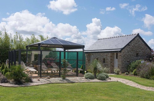 Plouzevede House | Vacation home 4* and WE + SPA area