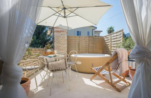 Ika House | Vacation home Aničić by Interhome
