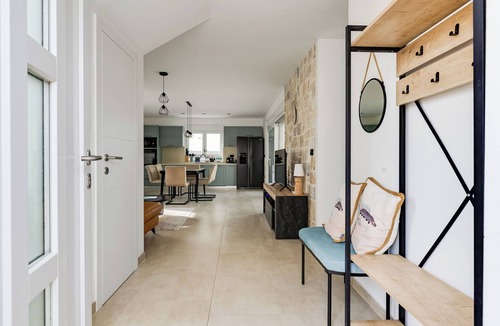 Vrsi House | Vacation home Beyla by Interhome