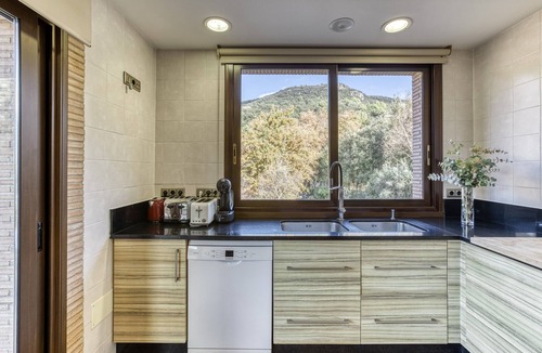 Amer Villa | Vacation Home 'Can Xera' with Mountain View, Private Pool, Terraces, A/C & Wi-Fi