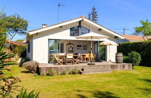 Lanton House | Vacation home Cassy by Interhome