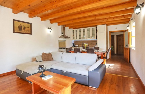 Sukosan House | Vacation home Ceko by Interhome