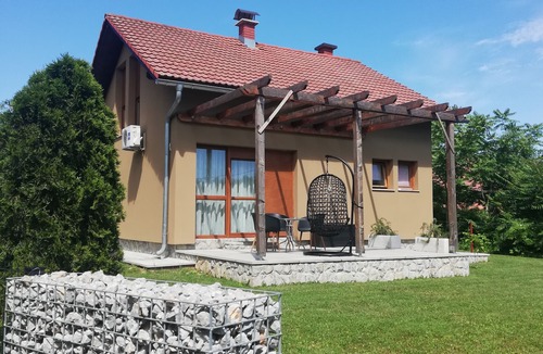 Grabovac House | Vacation home close to Plitvice Lakes