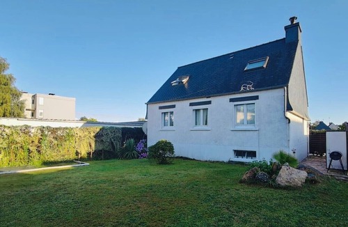 Lannion House | Vacation Home Comfortable Spa Pool Garden