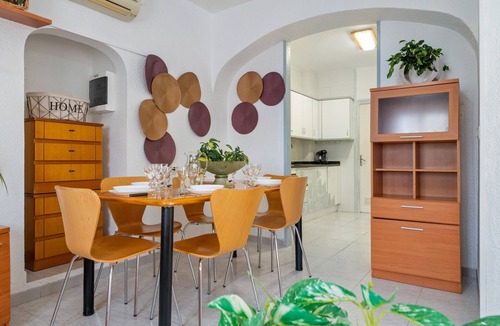 Deltebre House | Vacation Home "Ebre Home" with Private Mini Pool, 3 Private Terraces & Wi-Fi