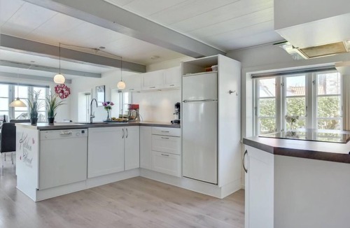 Ballum House | Vacation home "Ejna" by Interhome