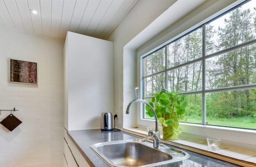 Husby House | Vacation home "Enny" - 2.5km from the sea in Western Jutland in Ulfborg - 14 persons, 6 bedrooms