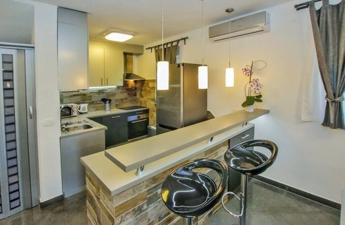 Dajla Villa | Vacation home for 8 with pool, 2 km from the beach