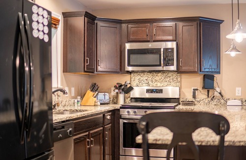 Wilmington House | Vacation Home for All Seasons!