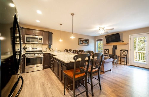 Wilmington House | Vacation Home for All Seasons!