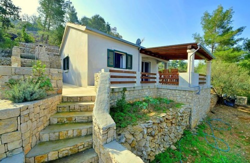 Vela Luka House | Vacation home Flora by Interhome
