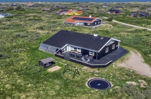Hjørring House | Vacation home "Ilenia" - 730m from the sea in NW Jutland in Hjørring - 14 persons, 5 bedrooms
