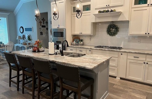 Longview House | Vacation Home is located in a beautiful quiet gated community