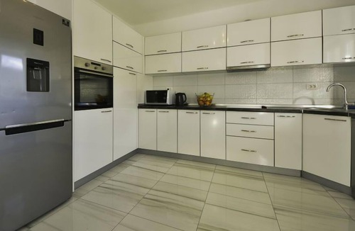 Velim House | Vacation home Julija by Interhome