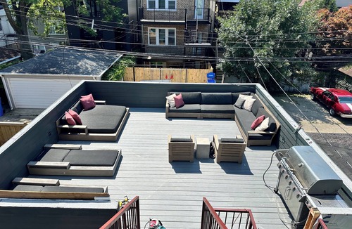 North Center House | Vacation home just 2 minutes drive to Wrigley Field