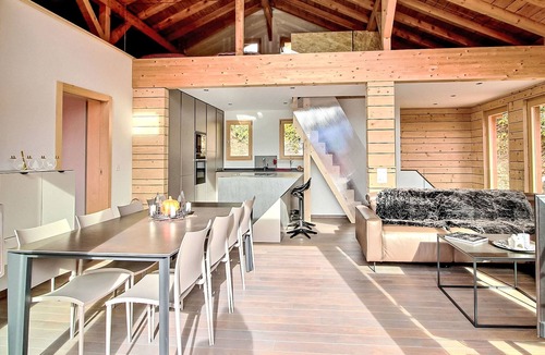 Ovronnaz House | Vacation home L'Eden by Interhome