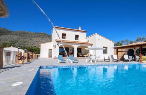 Benissa House | Vacation home Los Olivos in Benissa - 8 persons, 4 bedrooms