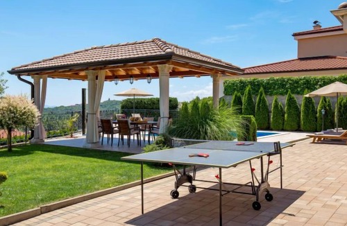 Viskovo House | Vacation home Maja in Opatija/Kastav - 8 persons, 4 bedrooms