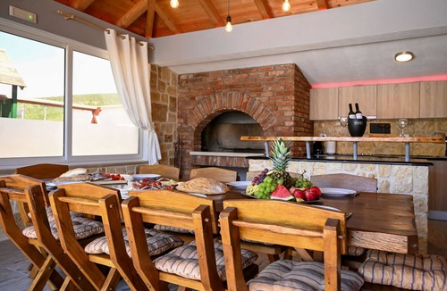 Donji Prolozac House | Vacation home Maja by Interhome
