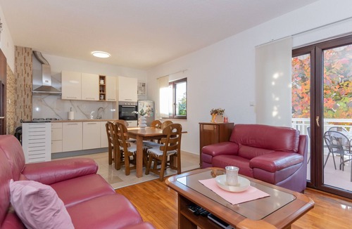 Donji Prolozac House | Vacation home Maja by Interhome