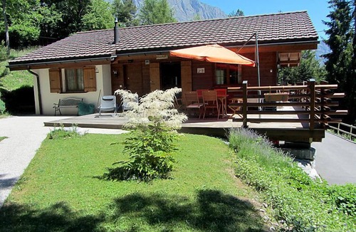 Chamoson House | Vacation home Mamakylé in Ovronnaz - 4 persons, 2 bedrooms
