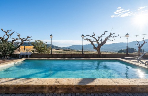 Alforja House | Vacation Home "Mas Lucena" with Private Pool, Private Terrace & Wi-Fi