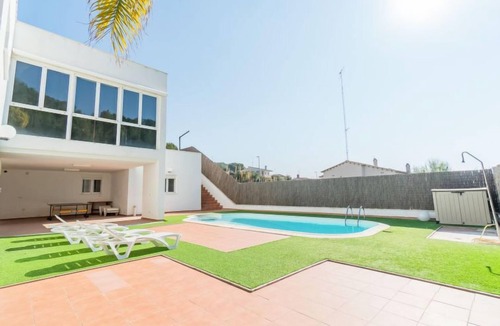 Roda de Bara House | Vacation home Mimi by Interhome