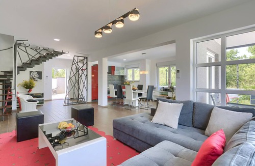 Liznjan House | Vacation home Mirna by Interhome