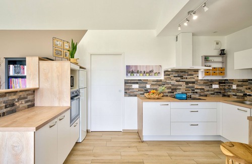 Telgruc-sur-Mer House | Vacation home Orphée by Interhome