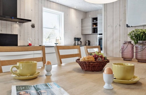 Skygge House | Vacation home "Øgot" by Interhome