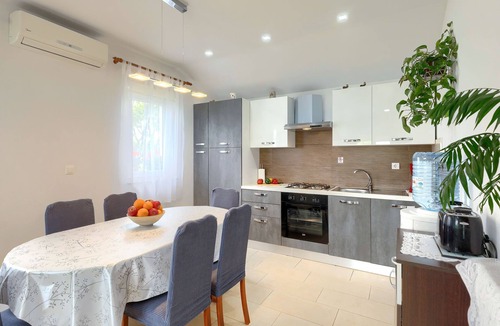 Pula House | Vacation home Paula by Interhome
