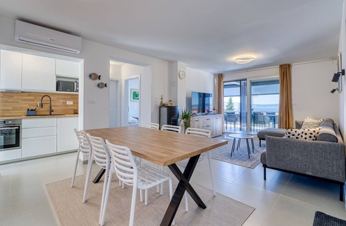 Selce House | Vacation home Perla by Interhome