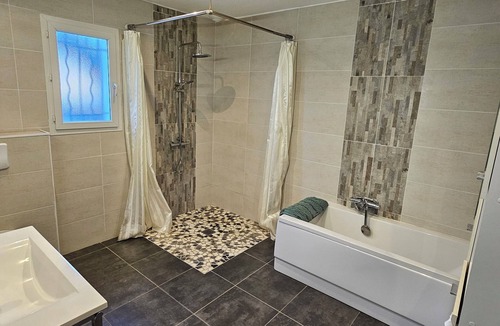 Ventiseri House | Vacation home, quiet location