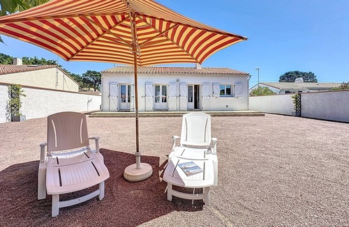 Tharon-Plage House | Vacation home Ryff by Interhome