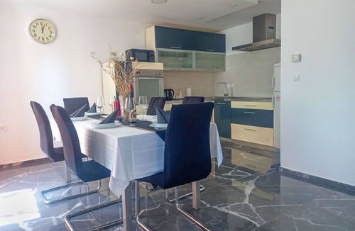 Jurdani House | Vacation home Sunny by Interhome