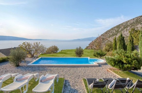 Vratarusa House | Vacation home Senj by Interhome
