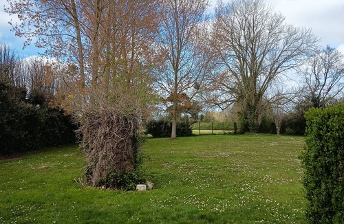 Auberville House | Vacation home, swimming pool, garden