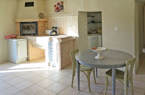 L'Honor-de-Cos House | Vacation home Touzy by Interhome