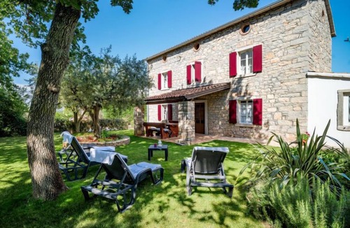 Gedici House | Vacation home Tommy by Interhome