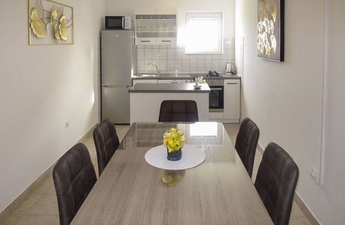 Privlaka House | Vacation home Tone by Interhome