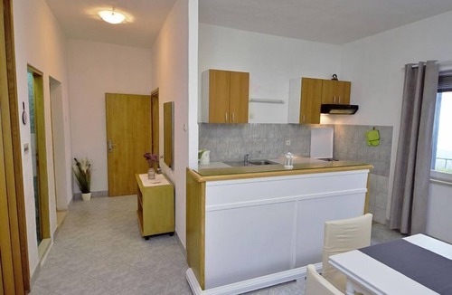 Tucepi House | Vacation home Vesna by Interhome