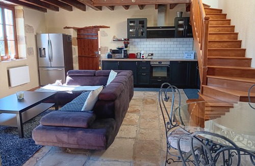 Vallon-en-Sully House | Vacation home with pool