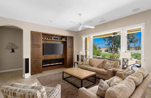 La Quinta House | Vacation home with all of the amenities.